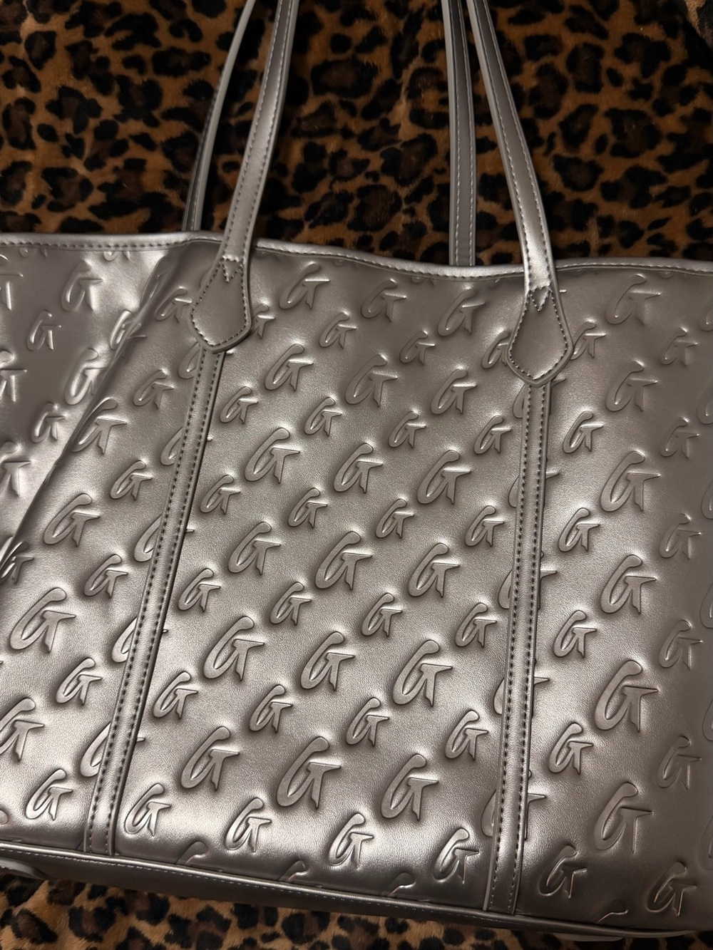 Monogram “platinum” tote & matching wallet - Picture 8 of 9